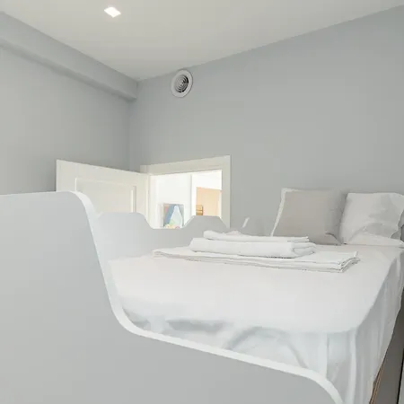 Parcheggio Privato Gratuito A 5 Minuti Dal Mare, Con Giardino Apartament Imperia