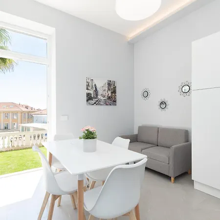 Apartman Parcheggio Privato Gratuito A 5 Minuti Dal Mare, Con Giardino